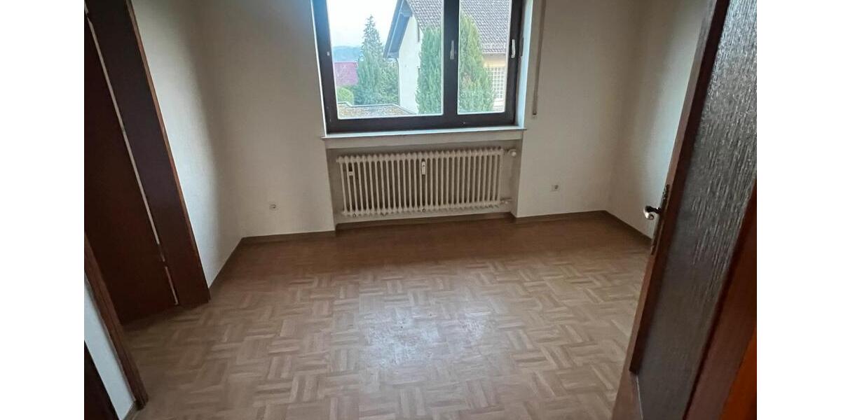 Etagenwohnung Haibach - 4 Zimmer, 93 m&sup2;, 1.350&euro; | Angebot:26021038