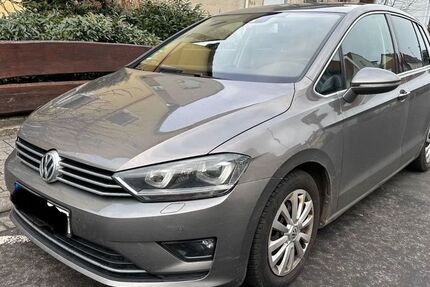 VW Golf Sportsvan 208.000 km 9.800 &euro; Frankfurt am Main 65929