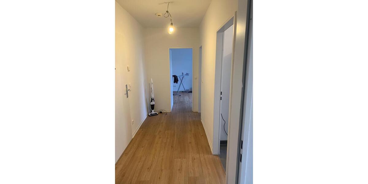 Etagenwohnung Frankfurt am Main Nord-Ost - 1 Zimmer, 20 m&sup2;, 650&euro; | Angebot:25905312