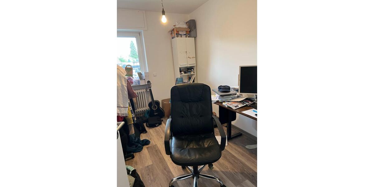 Etagenwohnung Aschaffenburg Damm - 4 Zimmer, 96 m&sup2;, 1.200&euro; | Angebot:26480069