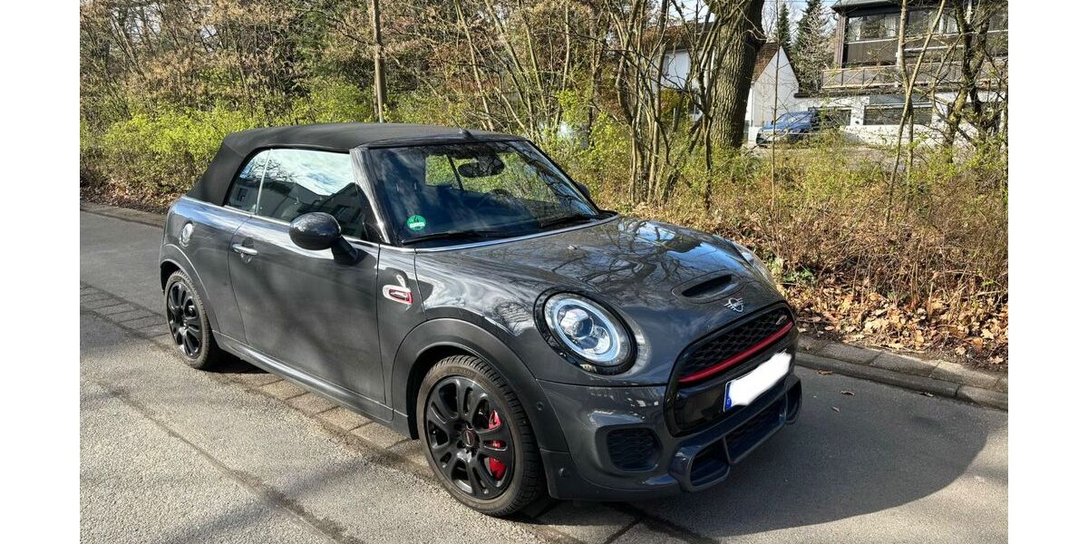 Mini John Cooper Works Cabrio 100.486 km 21.490 &euro; Dreieich 63303