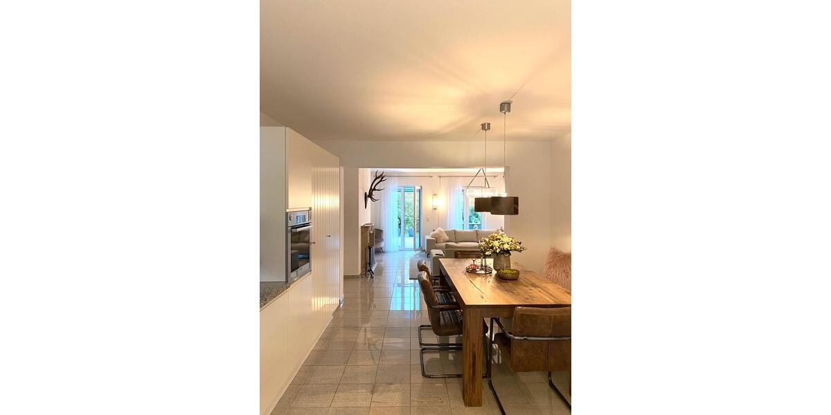 Einfamilienhaus Erlensee - 9 Zimmer, 320 m&sup2;, 949.000&euro; | Angebot:26601008