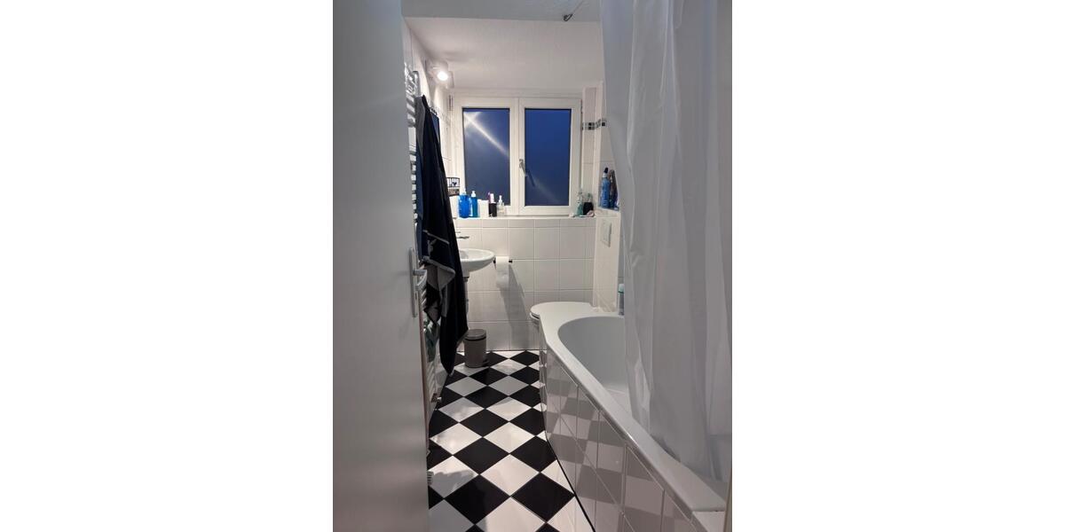 Dachgeschoßwohnung Frankfurt am Main Unterliederbach - 1 Zimmer, 15 m&sup2;, 510&euro; | Angebot:26024520