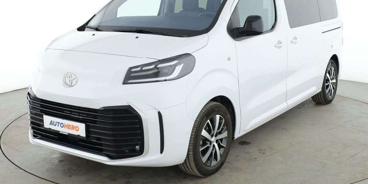 Toyota Proace 8.156 km 38.250 &euro; Frankfurt am Main 65936