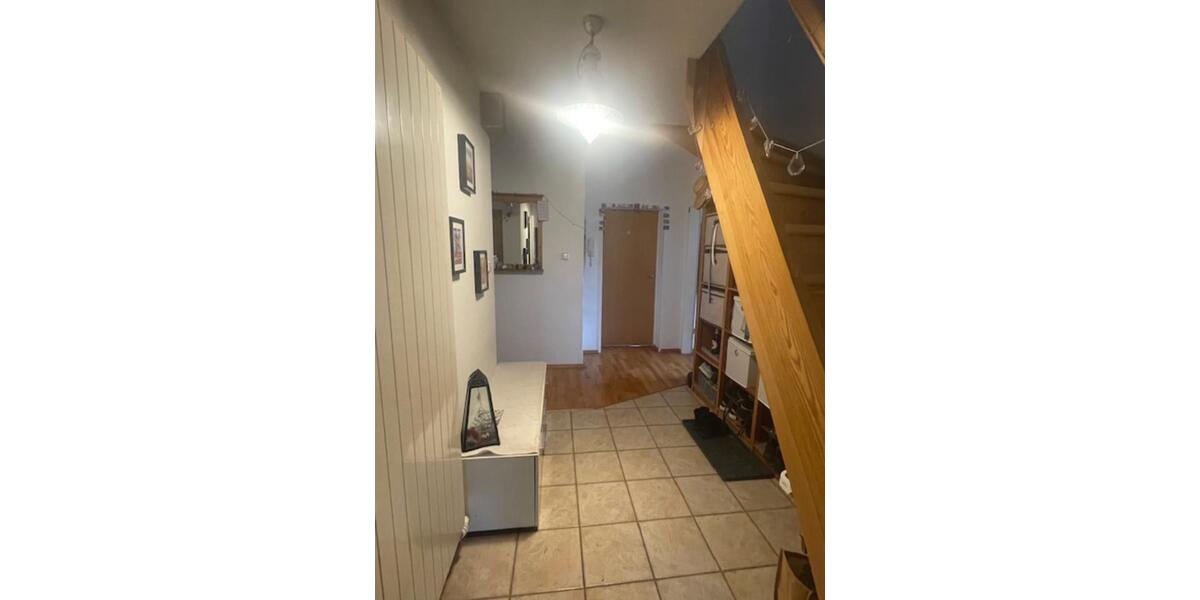 Etagenwohnung Eschborn - 5 Zimmer, 124 m&sup2;, 1.800&euro; | Angebot:25645591