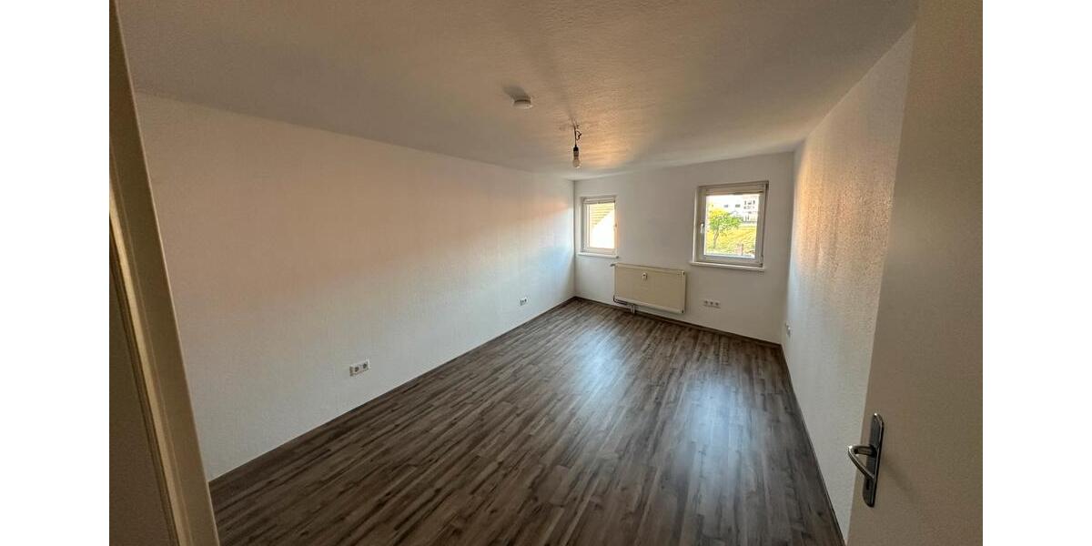 Dachgeschoßwohnung Goldbach - 3 Zimmer, 60 m&sup2;, 750&euro; | Angebot:25168423