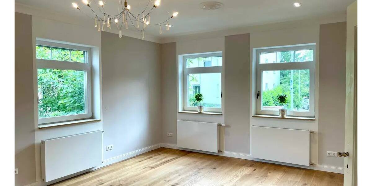 Etagenwohnung Friedrichsdorf Dillingen - 4 Zimmer, 111 m&sup2;, 1.750&euro; | Angebot:26627087