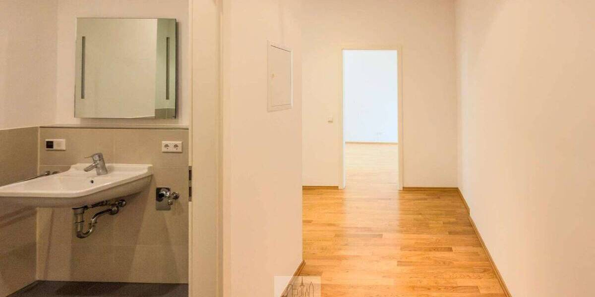 Etagenwohnung Frankfurt am Main Bahnhofsviertel - 2 Zimmer, 91 m&sup2;, 819.000&euro; | Angebot:25985273