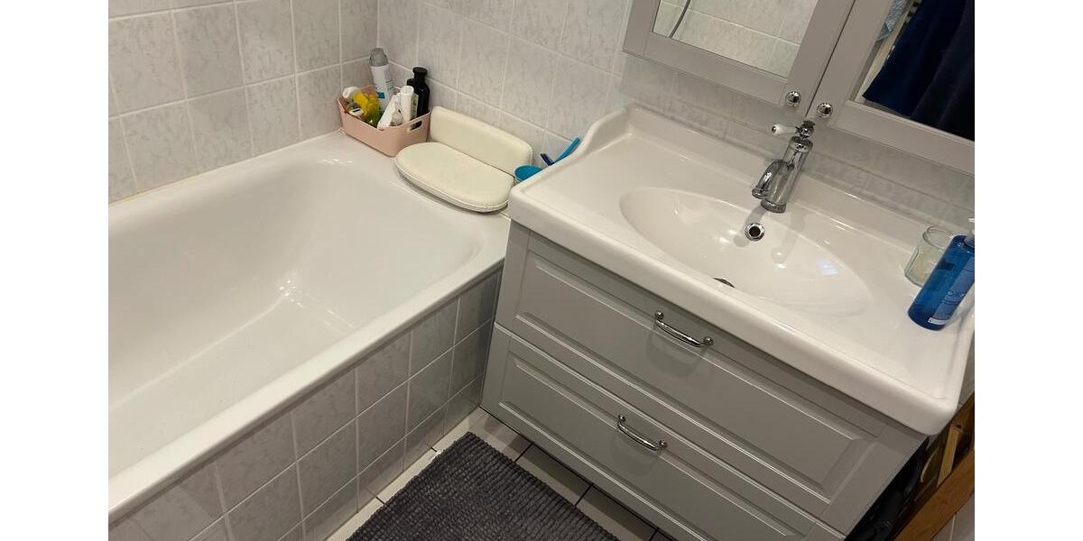 Etagenwohnung Frankfurt am Main Ginnheim - 3 Zimmer, 75 m&sup2;, 1.000&euro; | Angebot:25877425