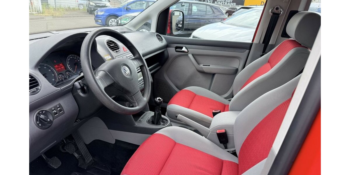 VW Caddy Maxi 1.6 Maxi Life/7Sitze/1Hand/Scheckh. 167.100 km 6.290 &euro; Frankfurt 60386