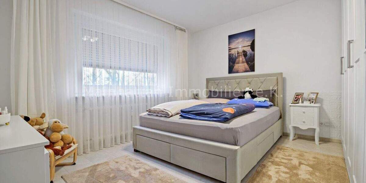 Etagenwohnung Frankfurt am Main Sossenheim - 4 Zimmer, 107 m&sup2;, 440.000&euro; | Angebot:25697918