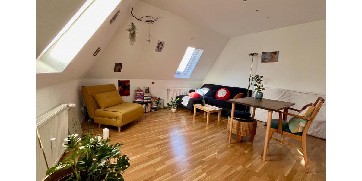 Dachgeschoßwohnung Frankfurt am Main Innenstadt 1 - 2 Zimmer, 50 m&sup2;, 1.095&euro; | Angebot:25392016