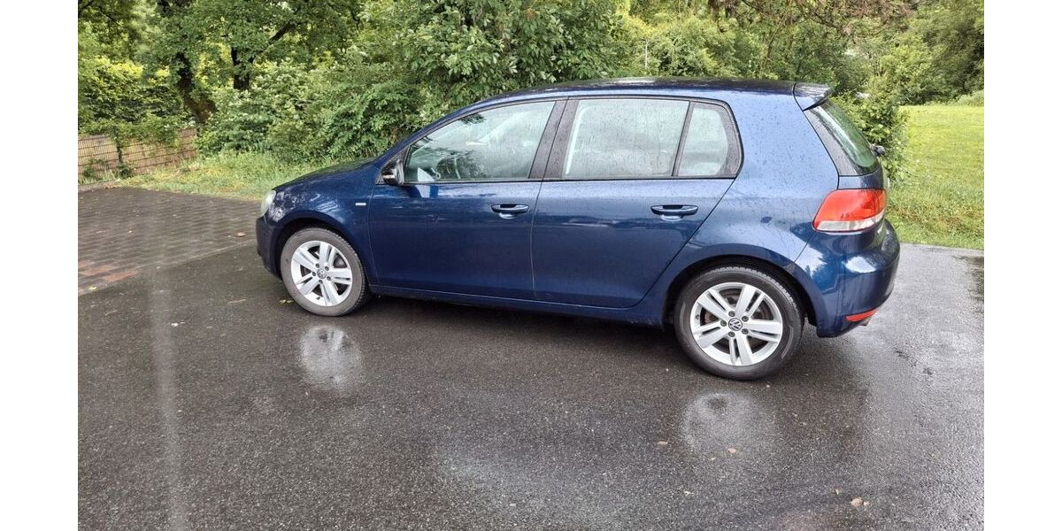 VW Golf 201.000 km 6.000 &euro; Schwalbach 65824