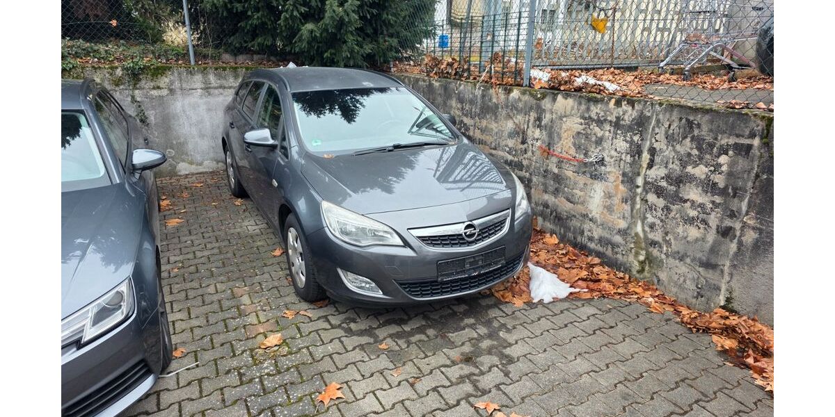 Opel Astra 240.000 km 1.699 &euro; Offenbach 63071