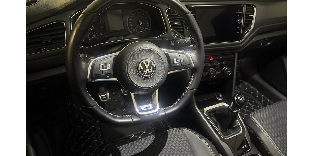 VW T-Roc 1.5 TSI Cabrio R-Line/Black Style *18´´* 53.600 km 22.950 &euro; Dreieich 63303