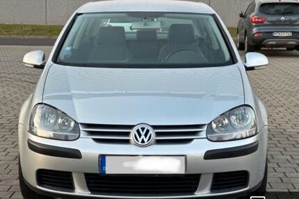 VW Golf 69.200 km 6.899 &euro; Frankfurt 60326