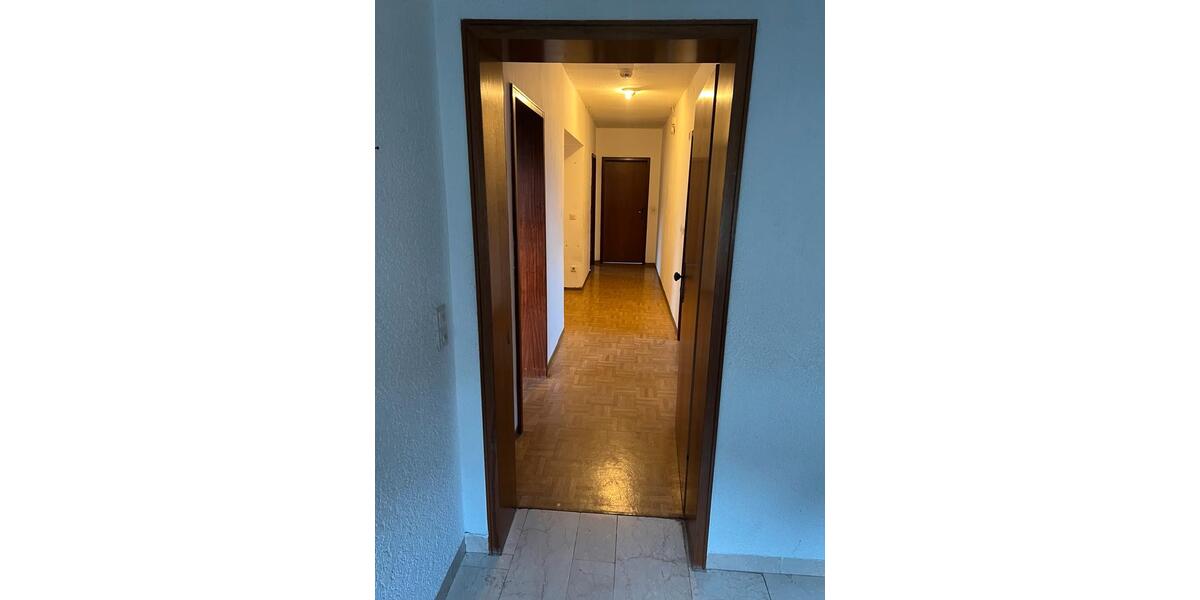 Etagenwohnung Haibach - 4 Zimmer, 93 m&sup2;, 1.350&euro; | Angebot:26021038