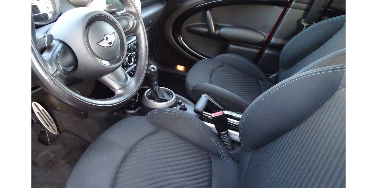 Mini Cooper SD Countryman All4 Cooper SD All4 Automatik 154.582 km 7.990 &euro; Rodgau 63110