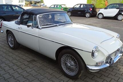 MG B 2.195 km 22.990 &euro; Rodgau 63110