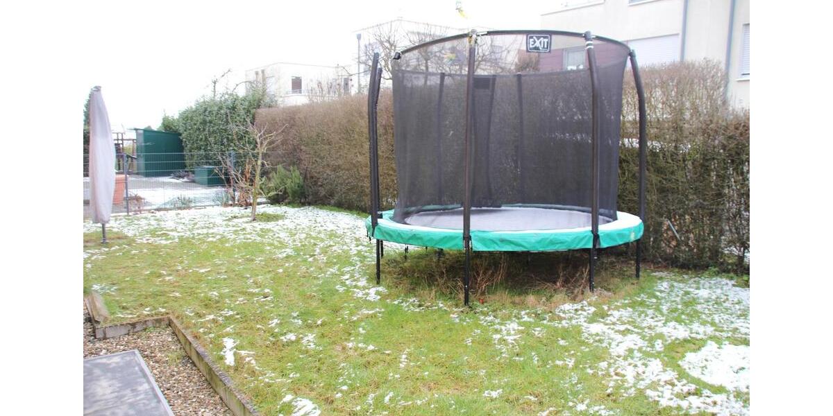 Einfamilienhaus Frankfurt am Main Kalbach - 11 Zimmer, 226 m&sup2;, 4.450&euro; | Angebot:25858316