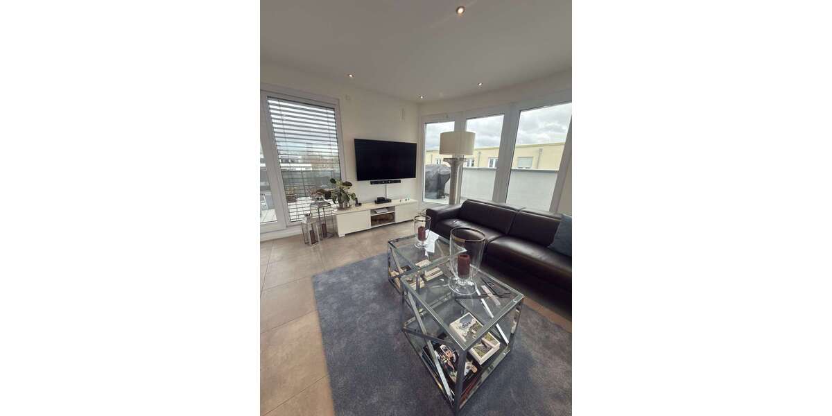 Etagenwohnung Hanau Großauheim - 4 Zimmer, 150 m&sup2;, 2.400&euro; | Angebot:25649791