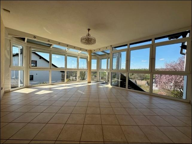 Einfamilienhaus Mömbris - 8 Zimmer, 350 m&sup2;, 2.900&euro; | Angebot:26367496