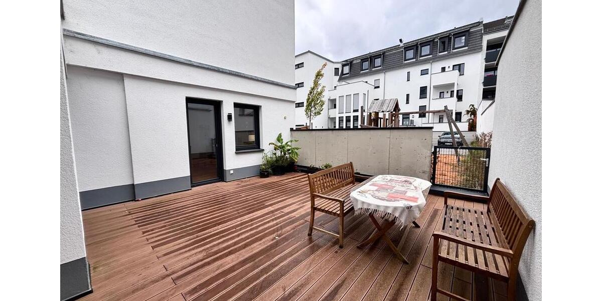 Erdgeschoßwohnung Aschaffenburg Österreicher Kolonie - 3 Zimmer, 150 m&sup2;, 1.600&euro; | Angebot:23398199