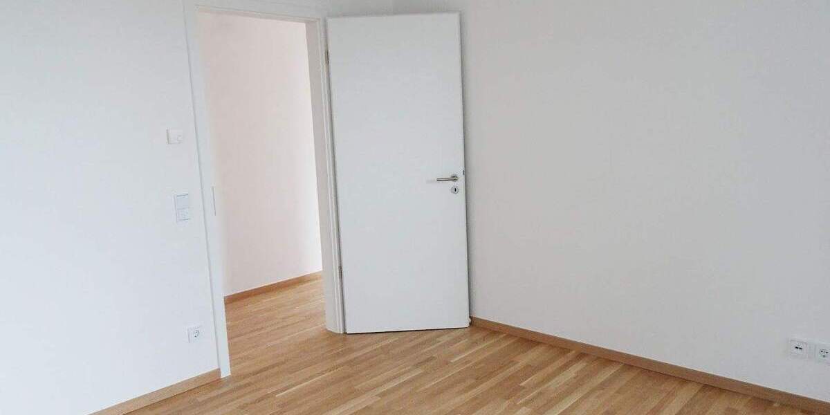 Etagenwohnung Frankfurt am Main Schwanheim - 3 Zimmer, 95 m&sup2;, 1.730&euro; | Angebot:25896081