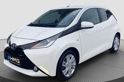 Toyota Aygo (X) 90.000 km 7.500 &euro; Büdingen-Düdelsheim 63654