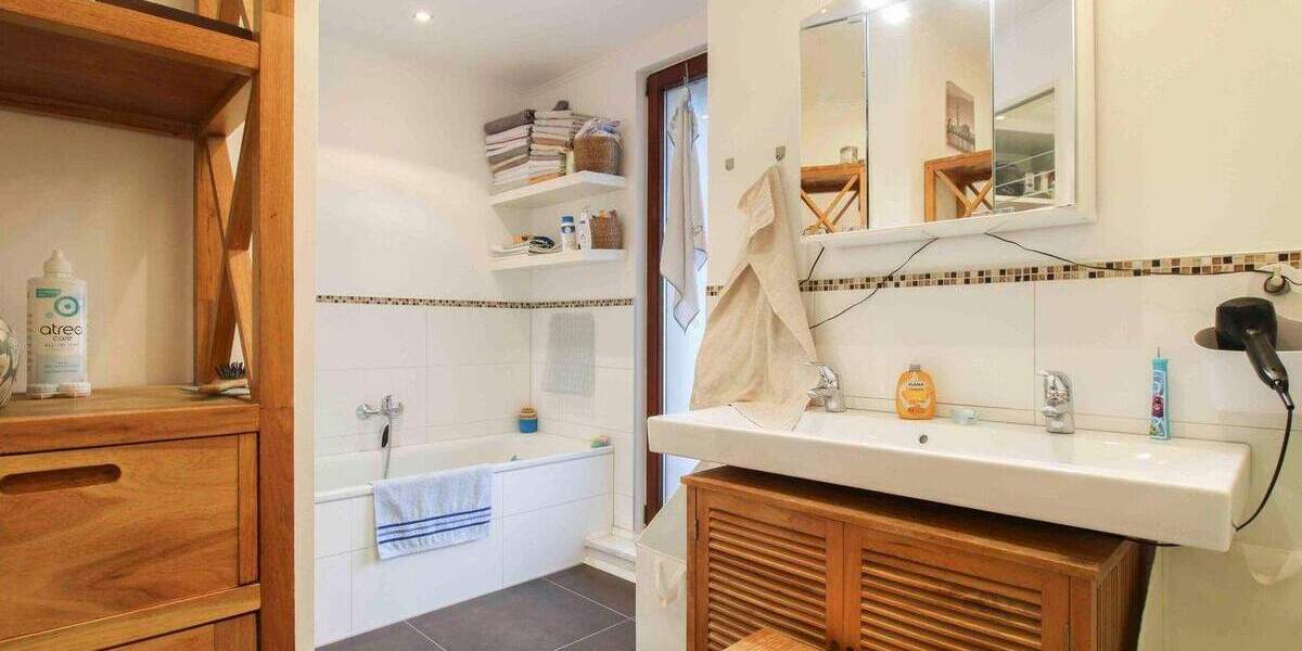 Etagenwohnung Gelnhausen - 3 Zimmer, 91 m&sup2;, 335.000&euro; | Angebot:25778995