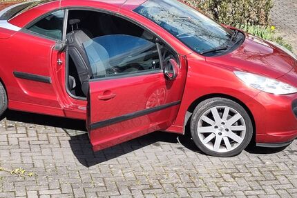 Peugeot 207 90.000 km 4.900 &euro; Büdingen 63654