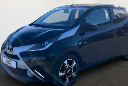 Toyota Aygo (X) 76.700 km 11.490 &euro; Eschborn 65760