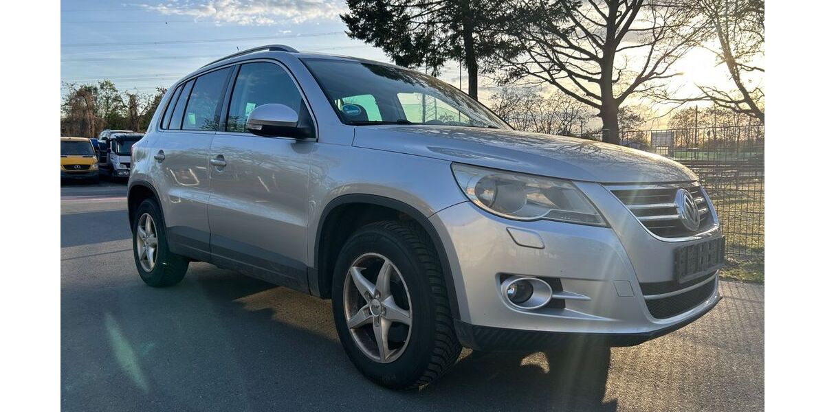 VW Tiguan 254.000 km 5.400 &euro; Frankfurt am Main 60486