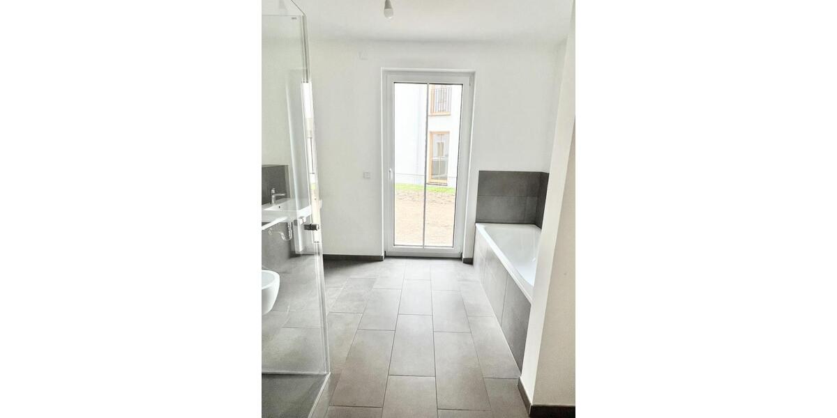 Erdgeschoßwohnung Mühlheim am Main - 5 Zimmer, 133 m&sup2;, 1.950&euro; | Angebot:23357487