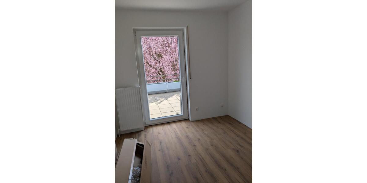 Etagenwohnung Mühlheim am Main - 4 Zimmer, 115 m&sup2;, 1.500&euro; | Angebot:25905543