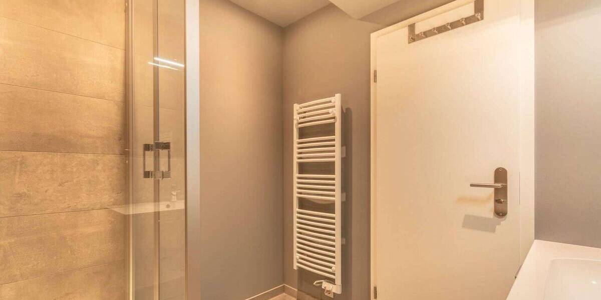 Etagenwohnung Frankfurt am Main Bahnhofsviertel - 2 Zimmer, 55 m&sup2;, 1.695&euro; | Angebot:25726225