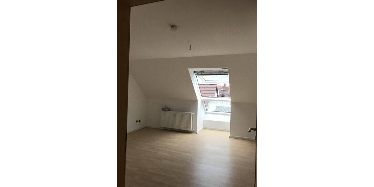 Etagenwohnung Rödermark Ober-Roden - 2 Zimmer, 80 m&sup2;, 880&euro; | Angebot:25996666