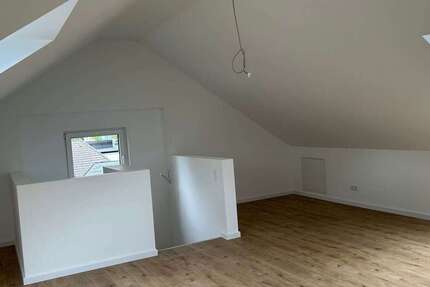 Wohnung Rumpenheim Rumpenheim - 4 Zimmer, 92 m&sup2;, 1.700&euro; | Angebot:26700485