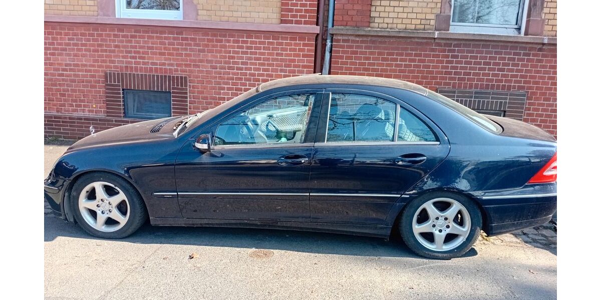 Mercedes-Benz C 200 175.000 km 1.150 &euro; Offenbach am Main 63075
