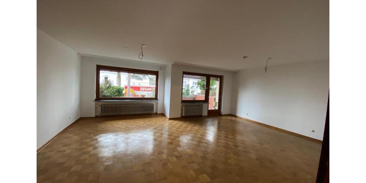 Einfamilienhaus Eschborn - 5 Zimmer, 153 m&sup2;, 2.200&euro; | Angebot:27684763