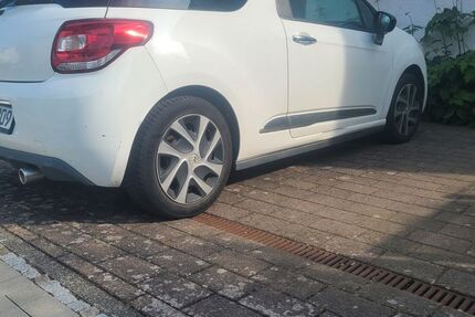 DS Automobiles DS3 192.000 km 5.699 &euro; Karben. 61184