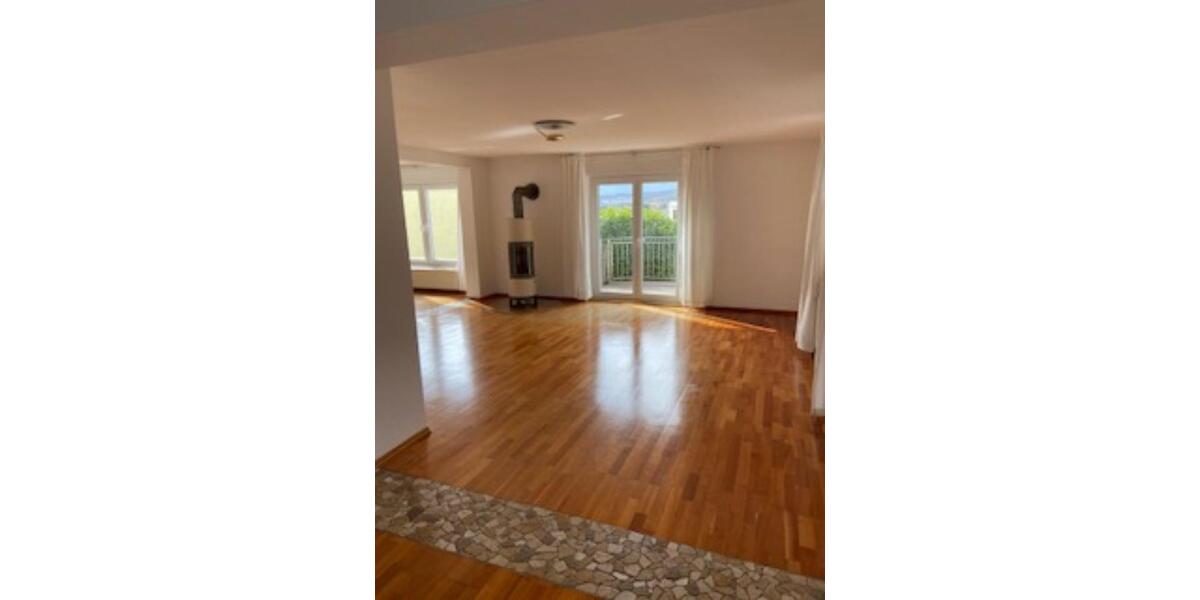 Einfamilienhaus Kronberg im Taunus - 4 Zimmer, 150 m&sup2;, 2.300&euro; | Angebot:25947838