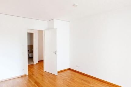 Wohnung Frankfurt am Main - 2 Zimmer, 71 m&sup2;, 1.775&euro; | Angebot:25513229
