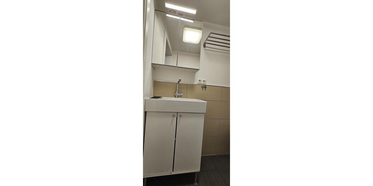 Erdgeschoßwohnung Frankfurt am Main Sindlingen - 1.5 Zimmer, 28 m&sup2;, 750&euro; | Angebot:26440904