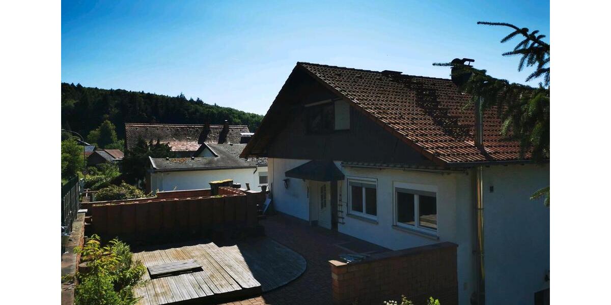 Einfamilienhaus Büdingen - 10 Zimmer, 249 m&sup2;, 349.000&euro; | Angebot:24538124