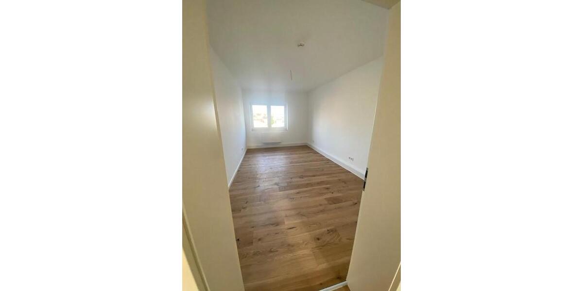 Etagenwohnung Offenbach am Main Hafen - 2 Zimmer, 55 m&sup2;, 1.200&euro; | Angebot:25309217