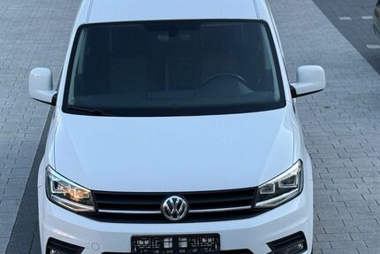 VW Caddy 141.000 km 8.999 &euro; Offenbach am Main 63069