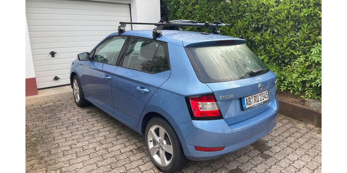 Skoda Fabia 98.000 km 7.700 &euro; Glattbach 63864