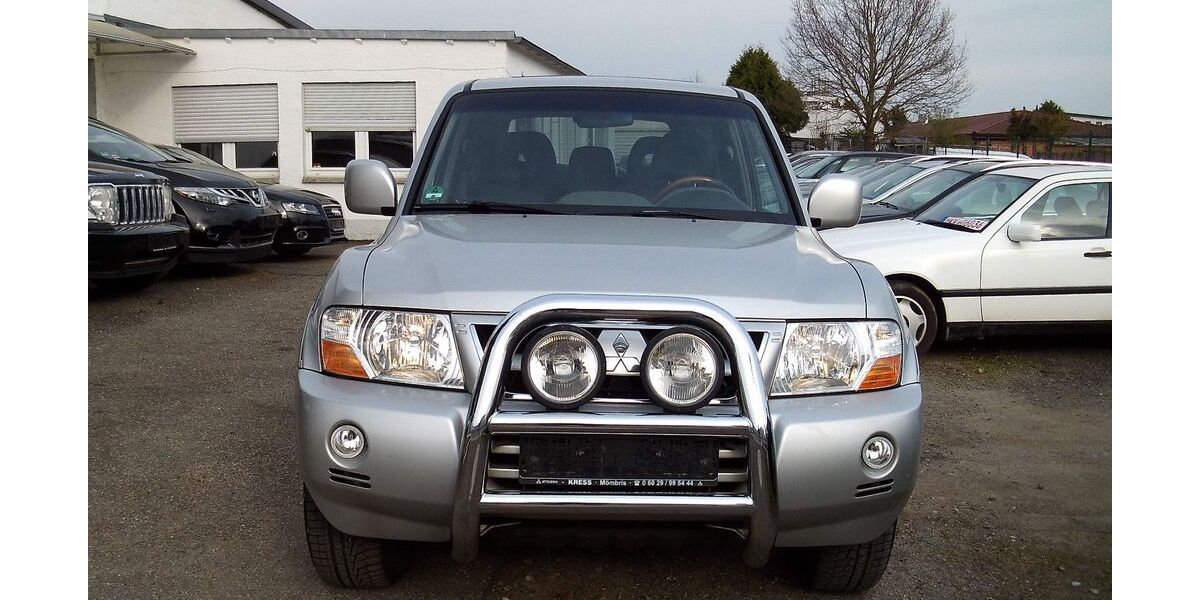 Mitsubishi Pajero 209.000 km 6.600 &euro; Erlensee 63526