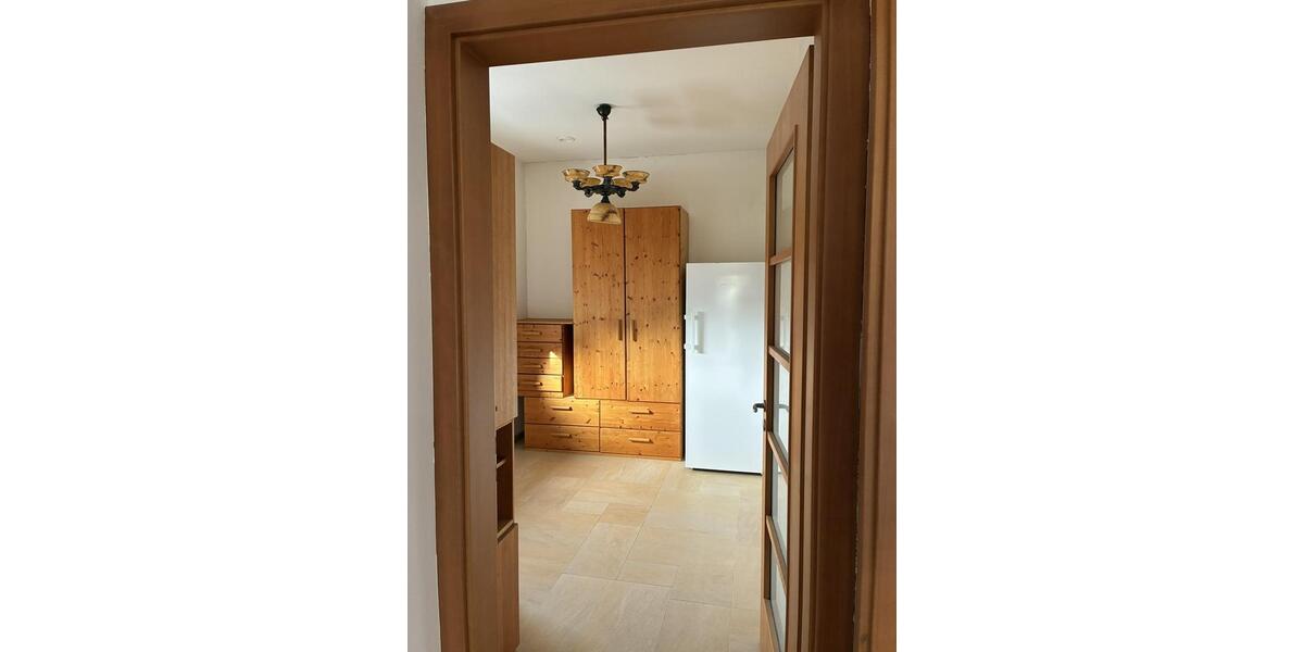 Einfamilienhaus Groß-Umstadt Umstadt - 9 Zimmer, 220 m&sup2;, 3.000&euro; | Angebot:25415646